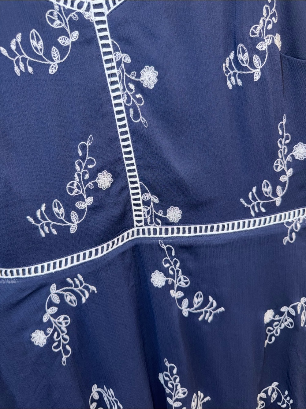 madison leigh Navy Dress with White Floral Embroidery - Picture 3 of 4